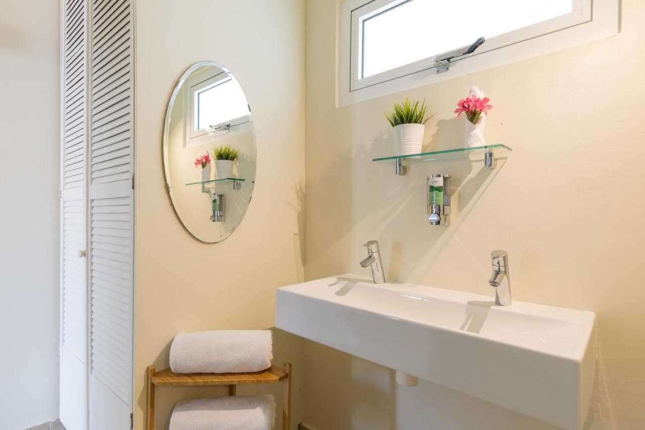 Dolphin Suites & Wellness Curacao يلمستاد المظهر الخارجي الصورة
