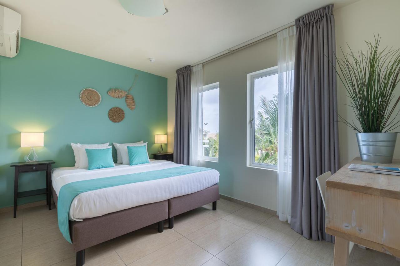 Dolphin Suites & Wellness Curacao يلمستاد المظهر الخارجي الصورة
