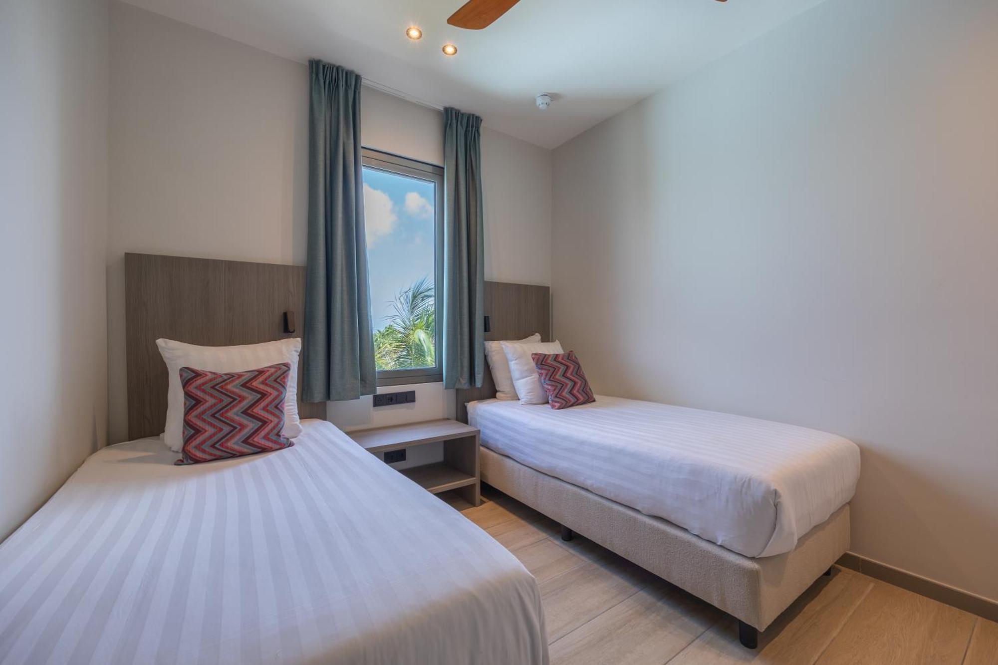 Dolphin Suites & Wellness Curacao يلمستاد المظهر الخارجي الصورة