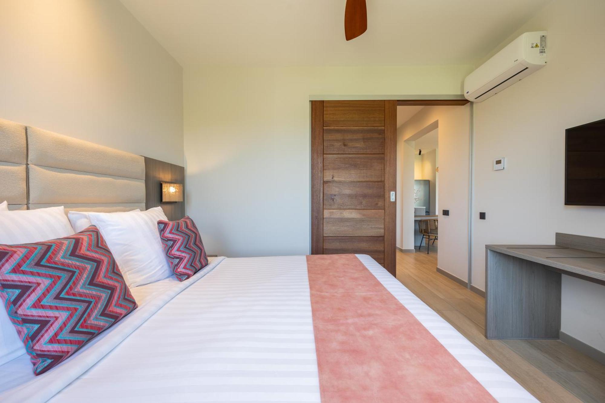 Dolphin Suites & Wellness Curacao يلمستاد المظهر الخارجي الصورة