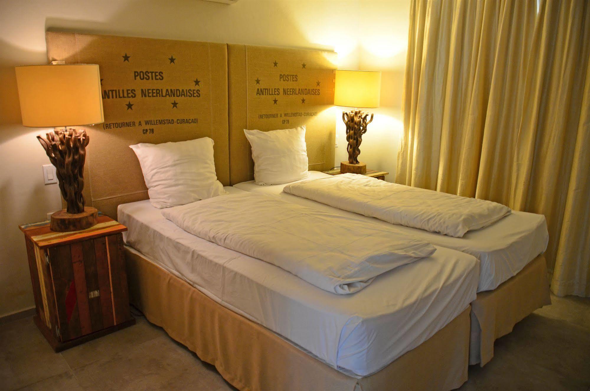 Dolphin Suites & Wellness Curacao يلمستاد المظهر الخارجي الصورة